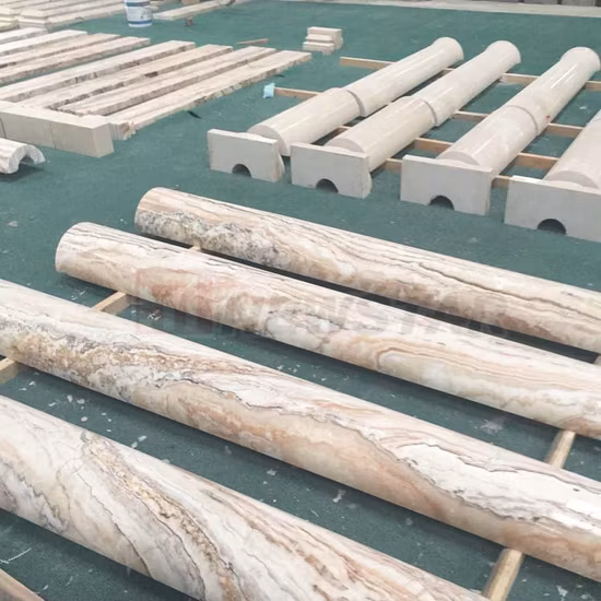 正方形の溝付きベージュの大理石の柱丸い中空の柱ベージュ白い石灰岩の大理石の柱